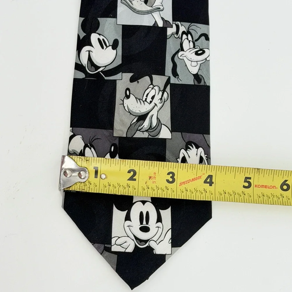 Walt Disney World Mens Silk Tie Mickey Mouse Donald Goofy Pluto Black Gray